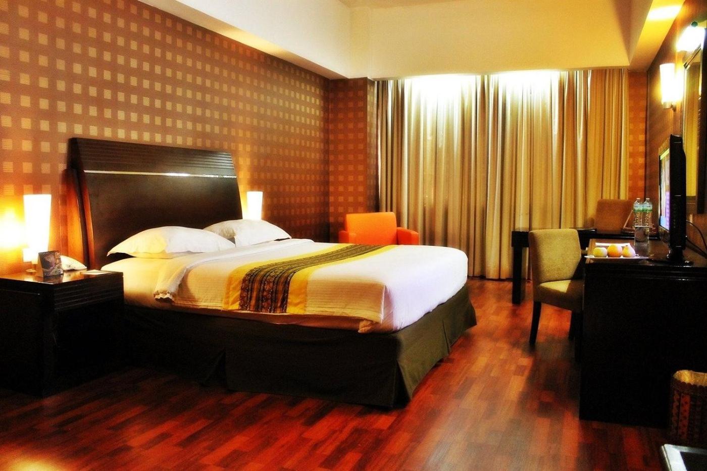 Grand Elite Hotel Pekanbaru Ngoại thất bức ảnh