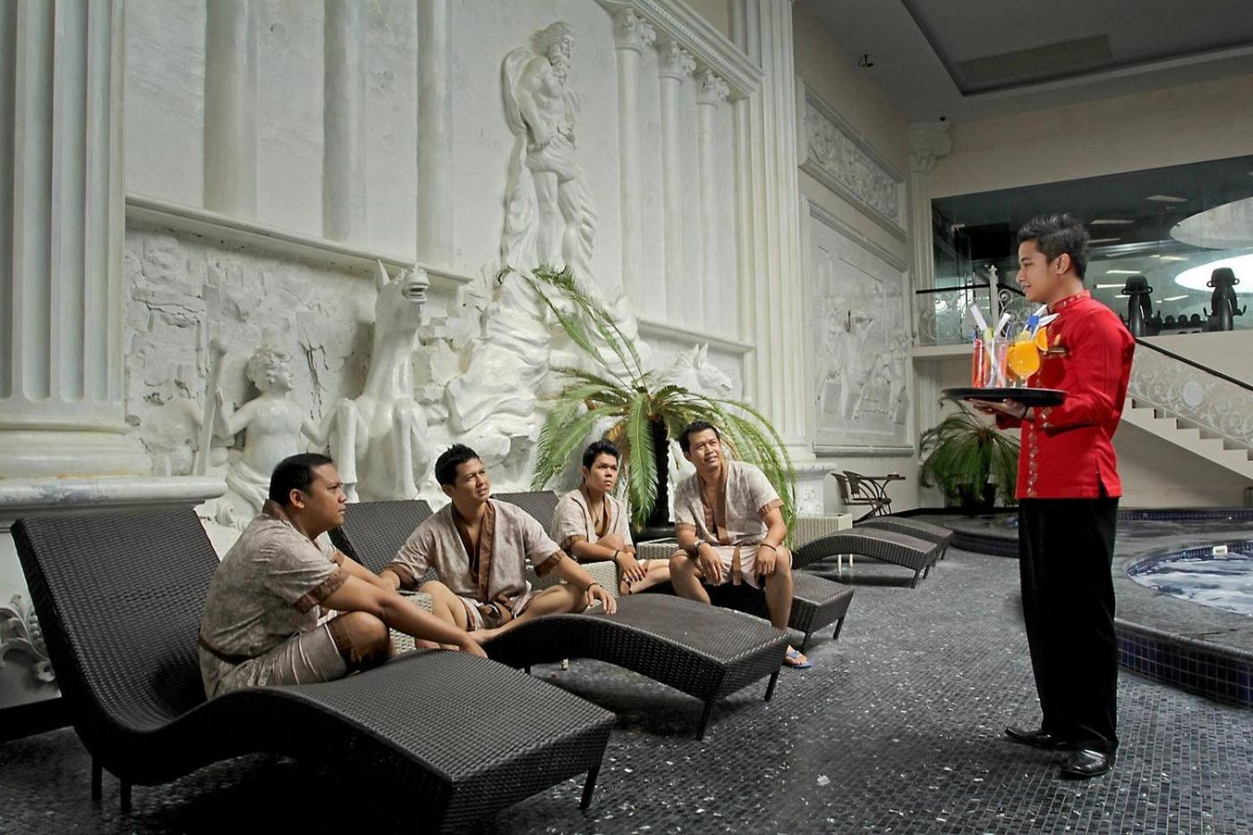 Grand Elite Hotel Pekanbaru Ngoại thất bức ảnh