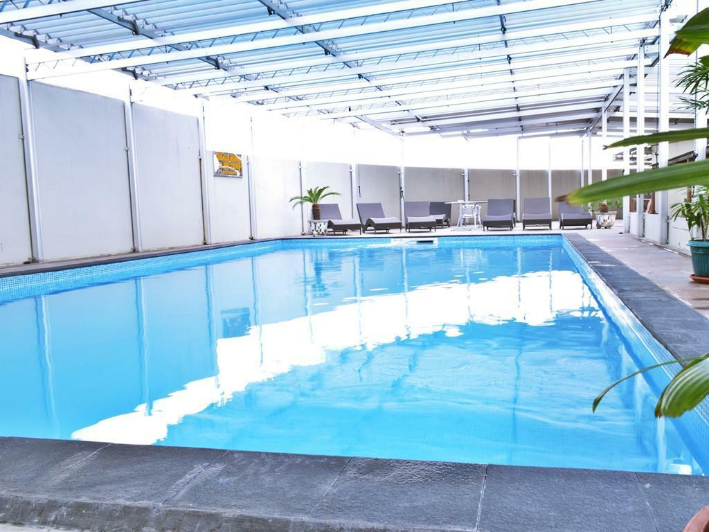 Grand Elite Hotel Pekanbaru Ngoại thất bức ảnh
